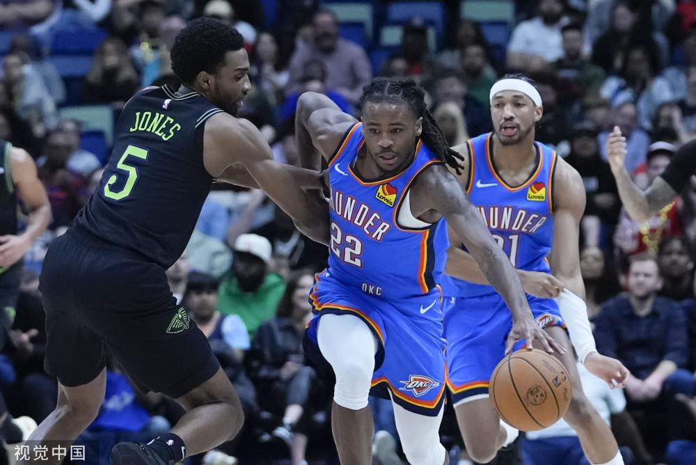 雅琼在网前 雅琼在网前