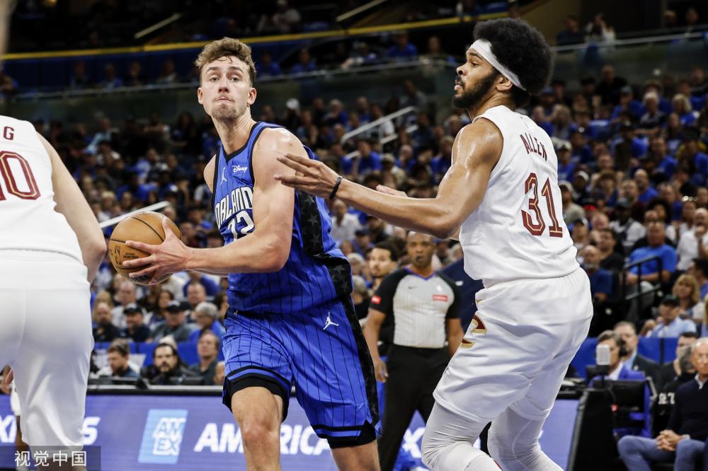 他并不是靠 他并不是靠